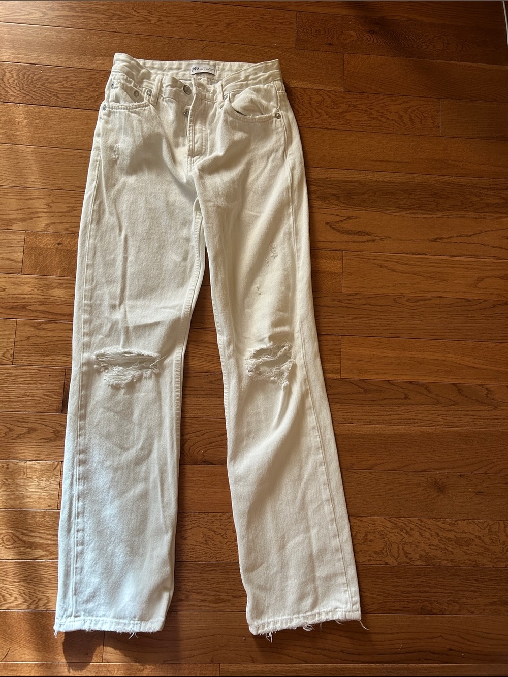 Zara Staight Leg White Jeans